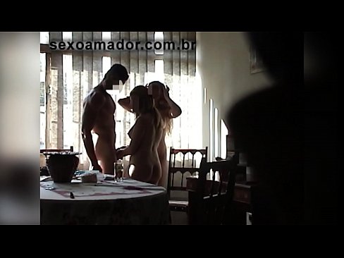 ❤️ Amigos sexuais convidam um homem gigante e uma ménage à trois com ele ❤️ Porno real vídeo em porno pt-br.pi-porno.ru ️❤